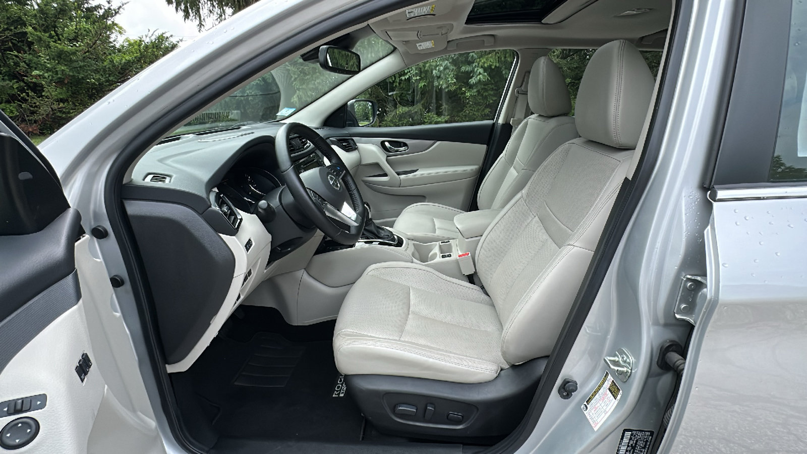 Used 2020 Nissan Rogue Sport SL w/ Premium Package AWD/4WD image 13