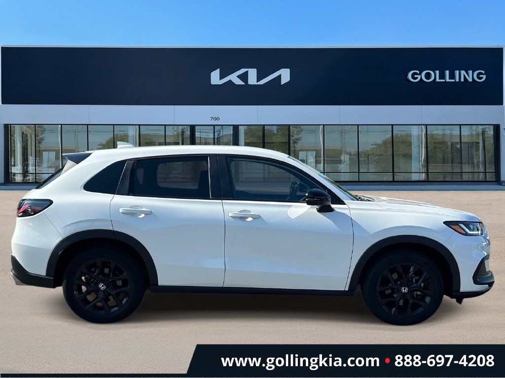 Used 2024 Honda HR-V Sport image 2
