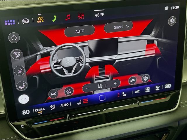New 2026 Volkswagen Tiguan SE AWD/4WD image 17
