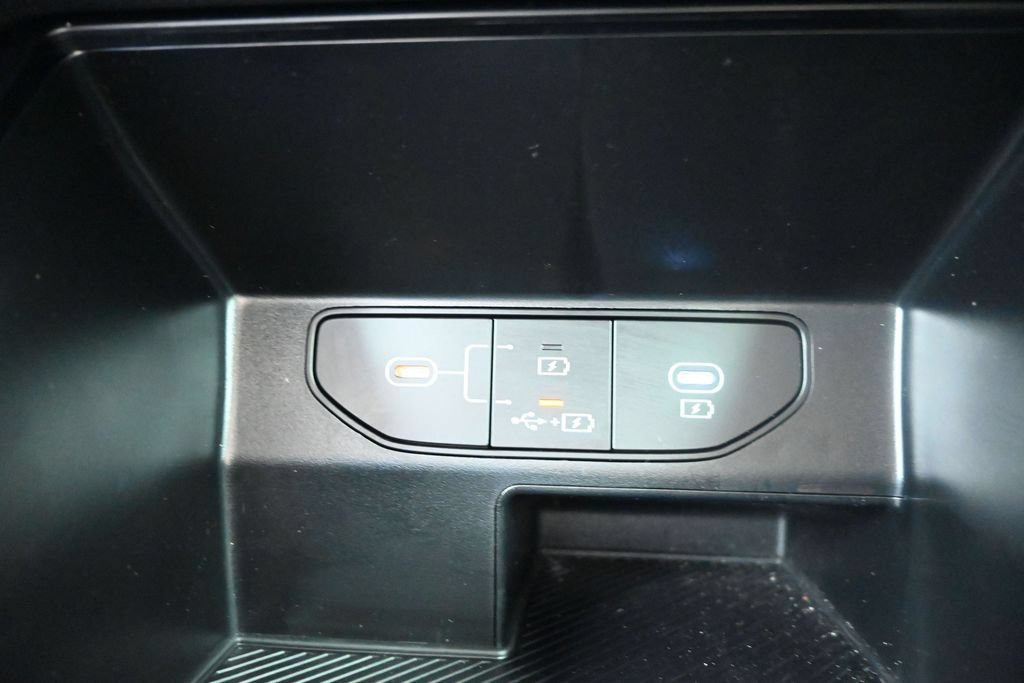 Used 2026 Kia Sorento LX FWD image 13