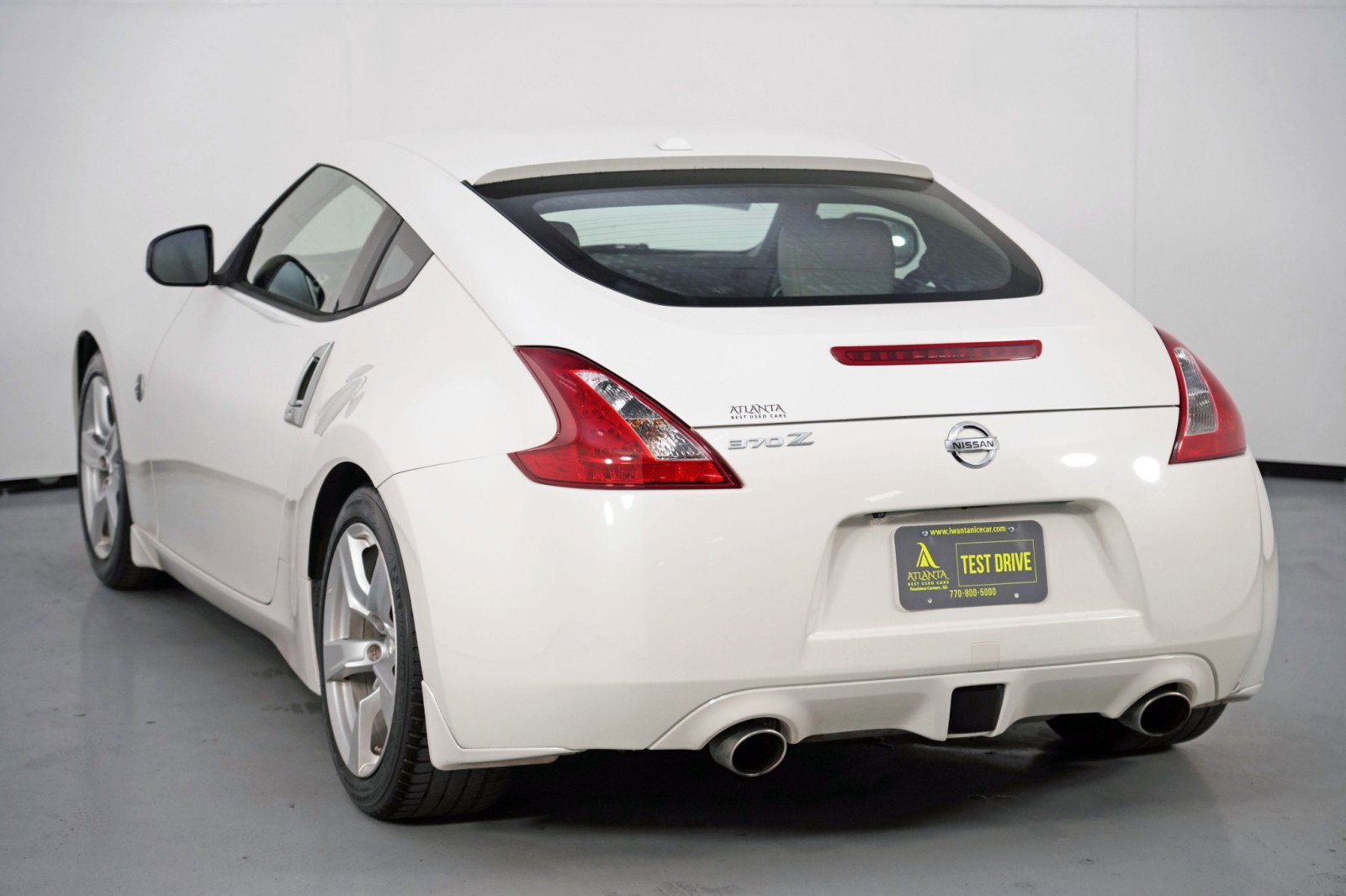 Used 2011 Nissan 370Z Touring image 39