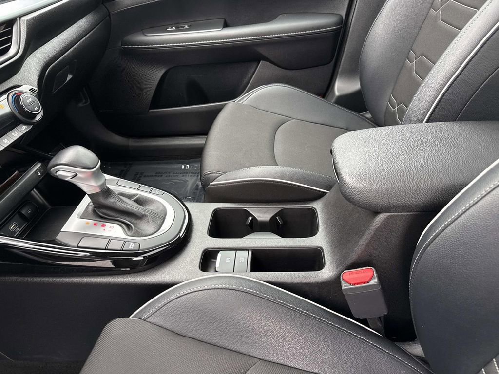 Used 2023 Kia Forte GT-Line w/ GT-Line Premium Package FWD image 16