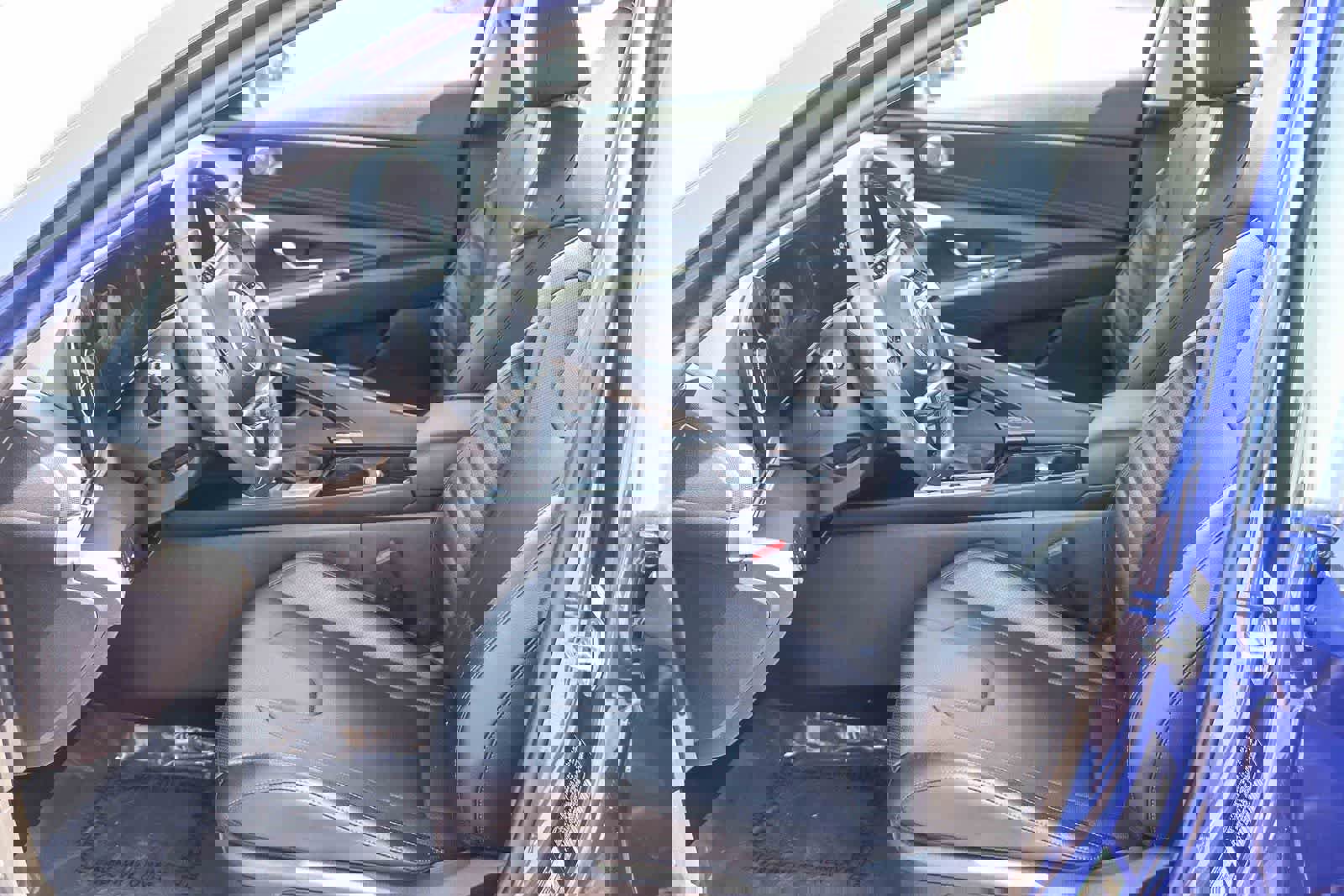 Certified 2023 Hyundai Elantra Limited w/ Cargo Package image 16