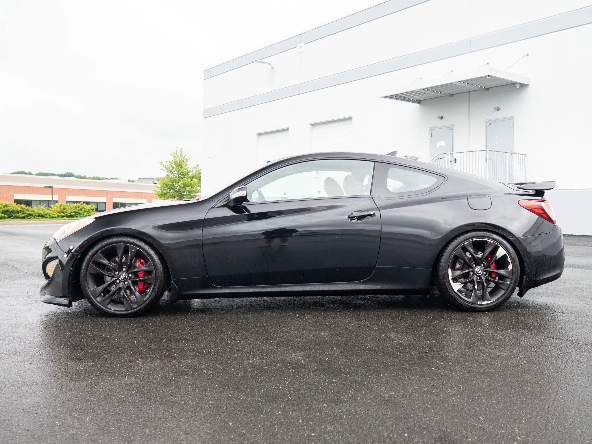 Used 2013 Hyundai Genesis 2.0T RWD image 3