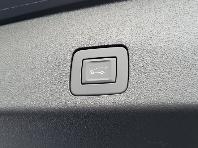 Certified 2023 Buick Encore GX Select w/ Sport Touring Package FWD image 12