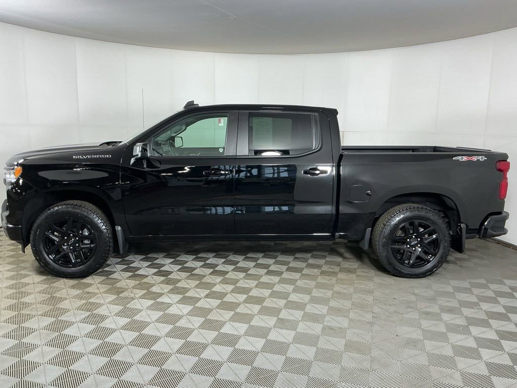 Used 2023 Chevrolet Silverado 1500 RST w/ Protection Package AWD/4WD image 6