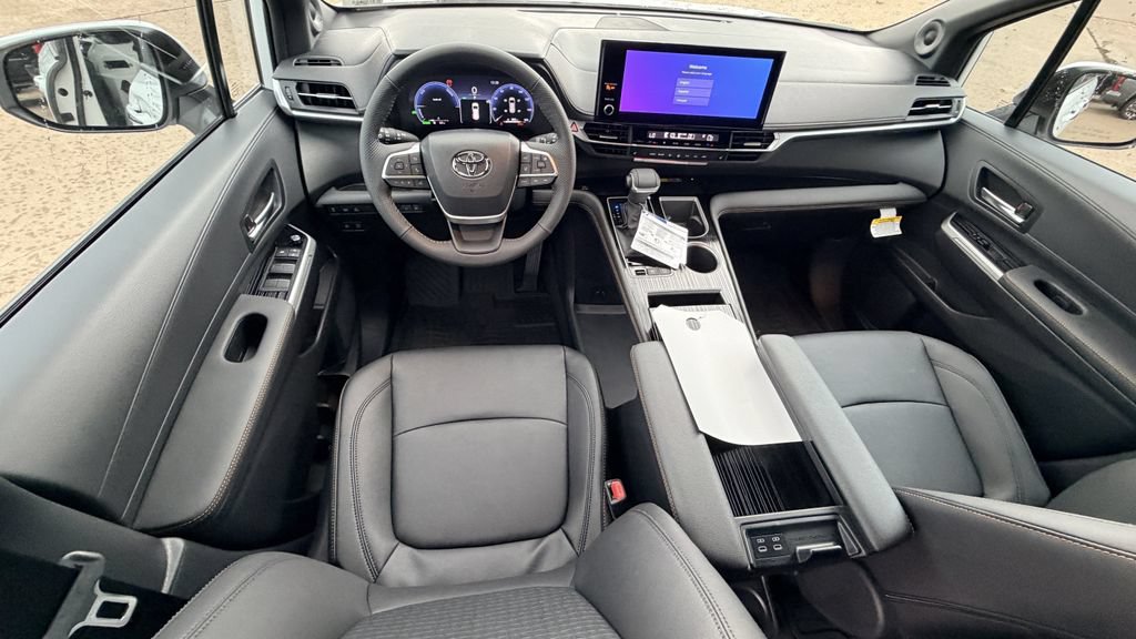 New 2026 Toyota Sienna XLE Woodland Edition AWD/4WD image 13