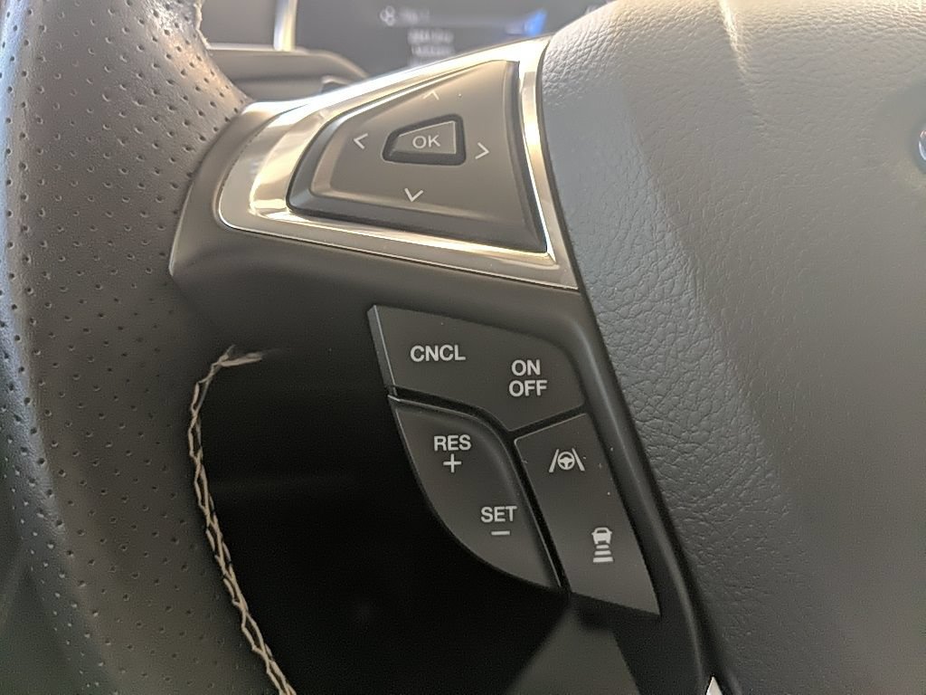 Used 2021 Ford Edge ST w/ Equipment Group 401A AWD/4WD image 18
