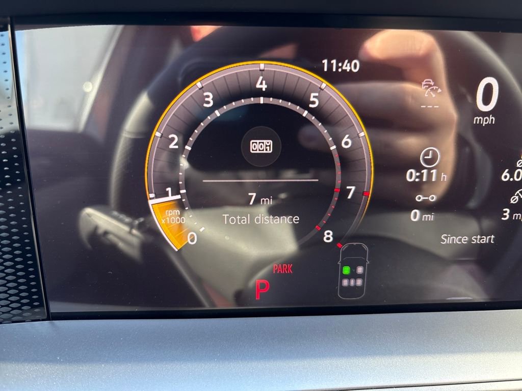 New 2026 Volkswagen Tiguan SE R-Line image 16