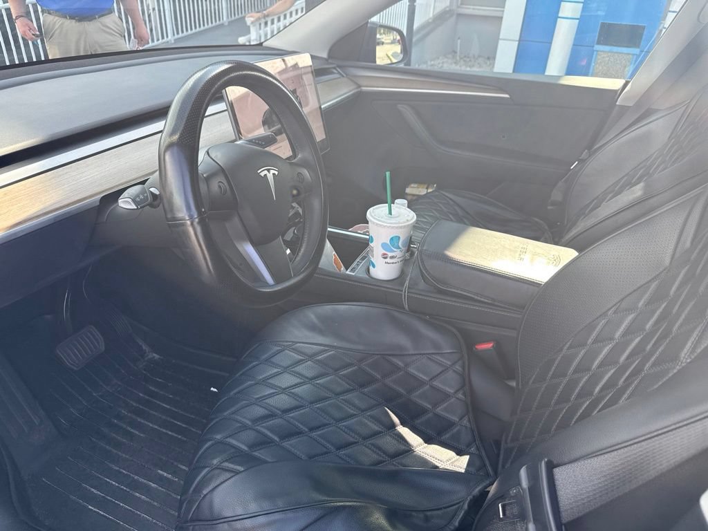 Used 2024 Tesla Model Y Long Range RWD image 9