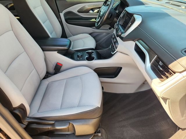 Used 2023 GMC Terrain SLE w/ Driver Convenience Package image 14