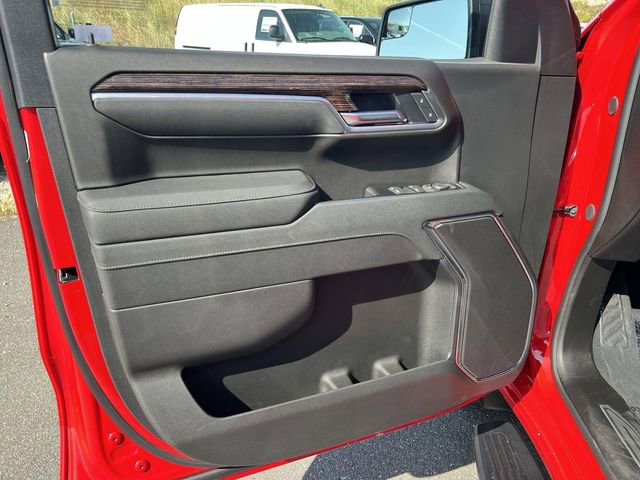 New 2026 GMC Sierra 1500 Elevation w/ LPO, Elevation Black Package image 10