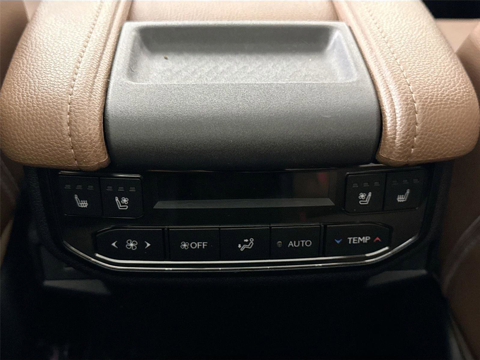 Certified 2026 Toyota Grand Highlander AWD image 36