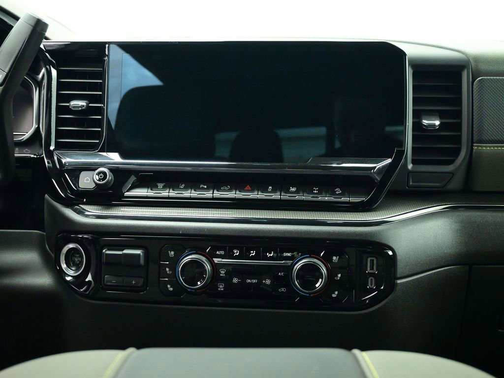 Used 2024 Chevrolet Silverado 2500 ZR2 w/ Technology Package image 43