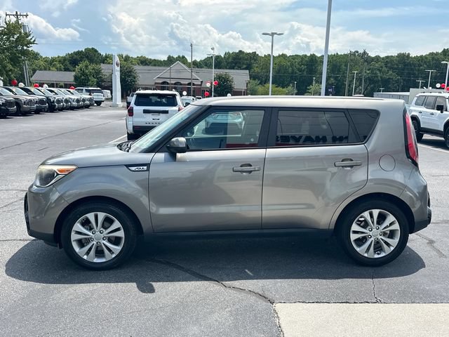 Used 2016 Kia Soul + FWD image 6
