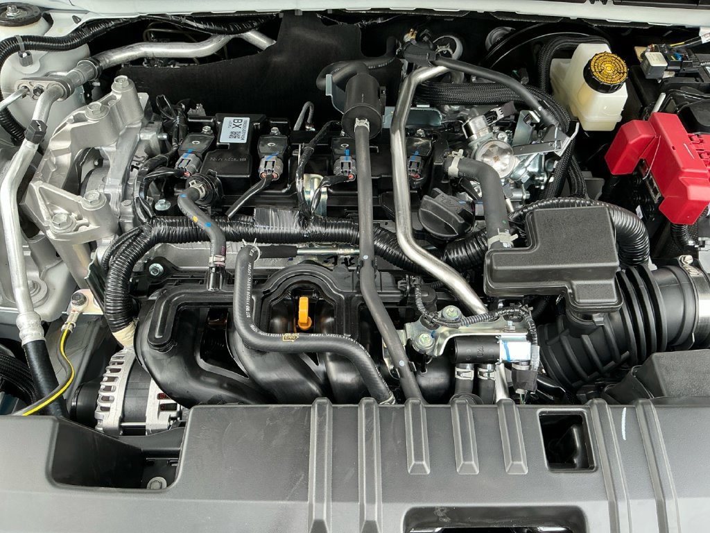 New 2027 Nissan Kicks SV w/ SV Premium Package AWD/4WD image 9