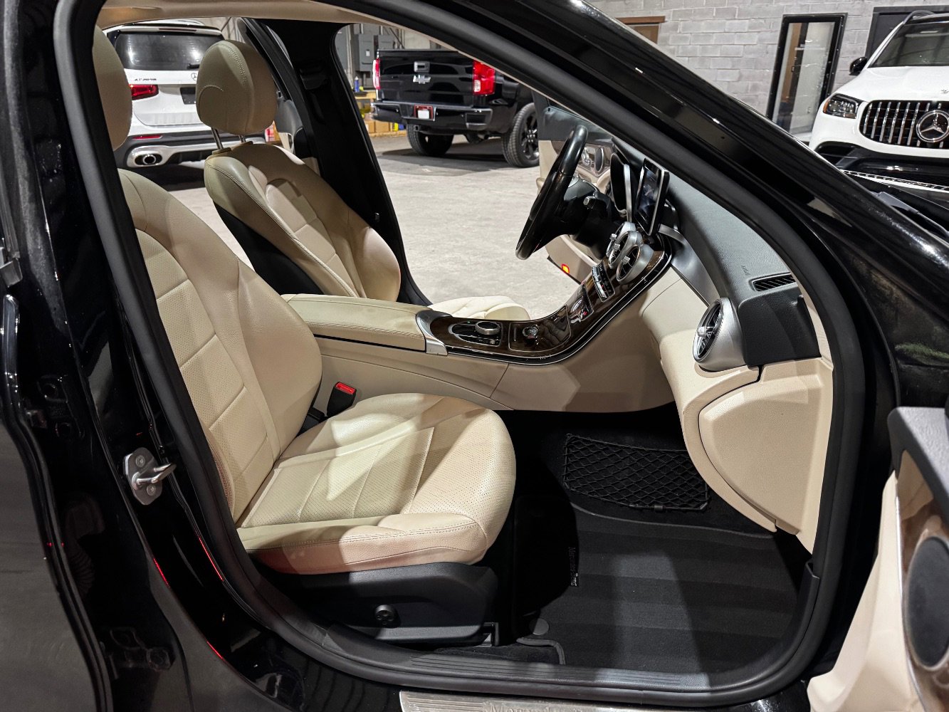 Used 2017 Mercedes-Benz C 300 4MATIC Sedan w/ Premium 1 Package image 26