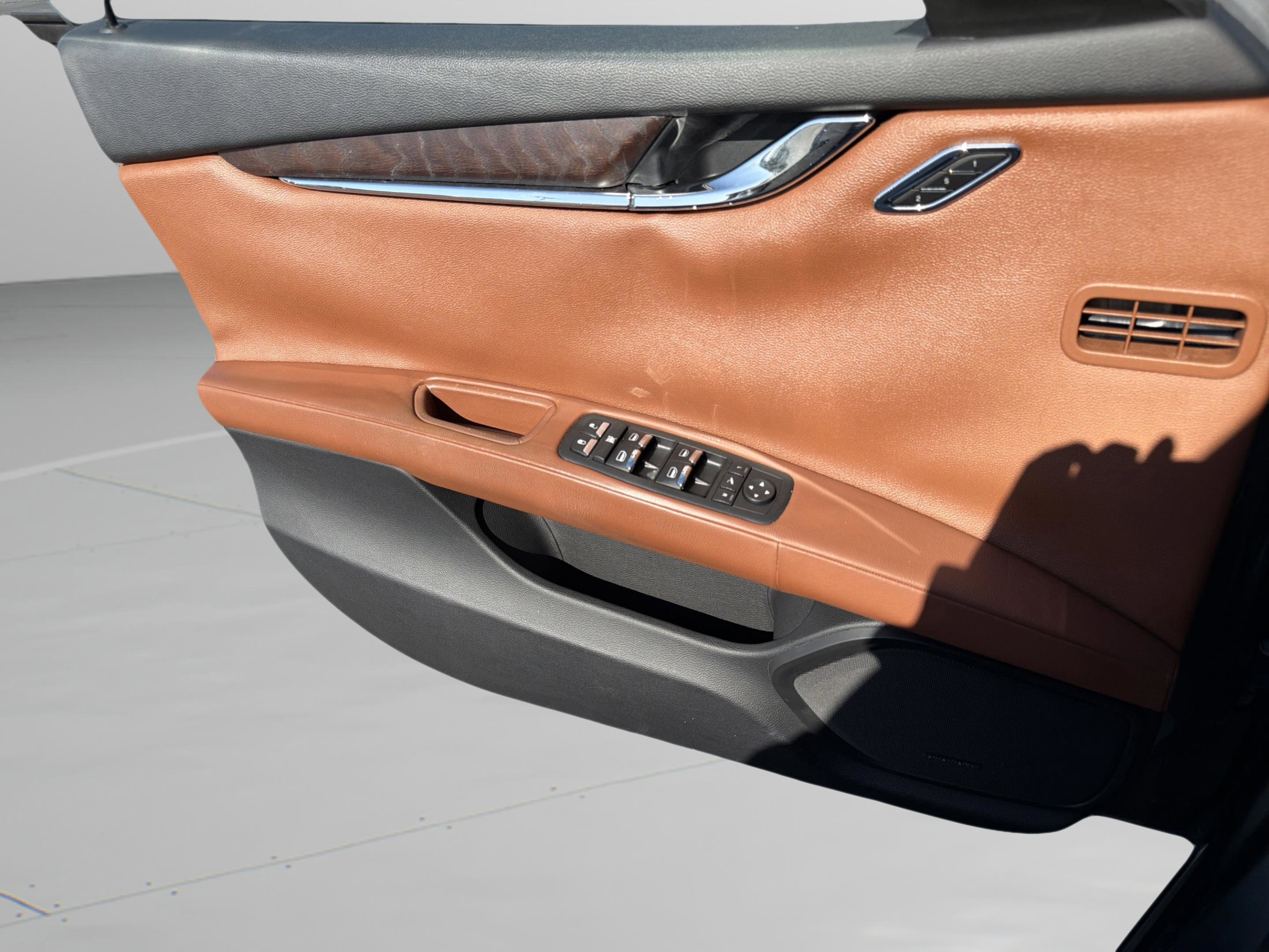 Used 2018 Maserati Quattroporte S image 19