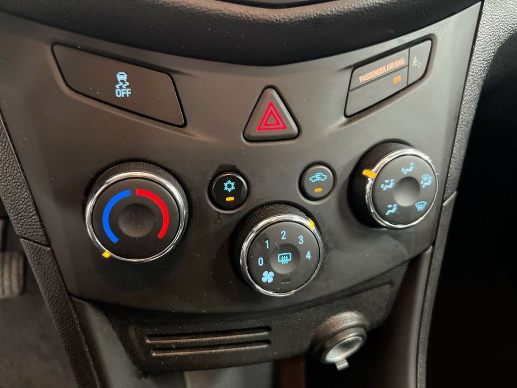 Used 2016 Chevrolet Trax LS FWD image 16