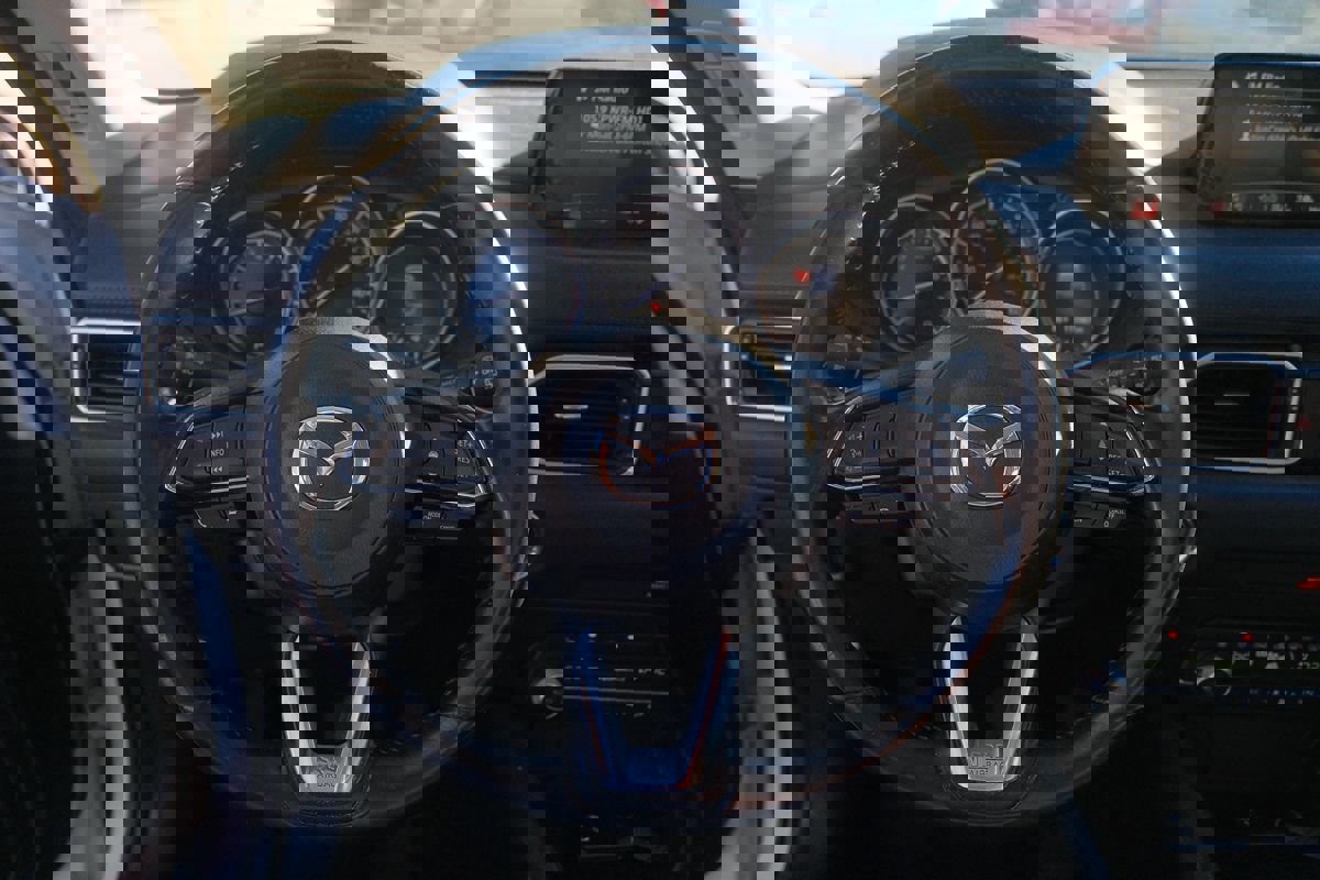 Used 2020 MAZDA CX-5 Touring image 16