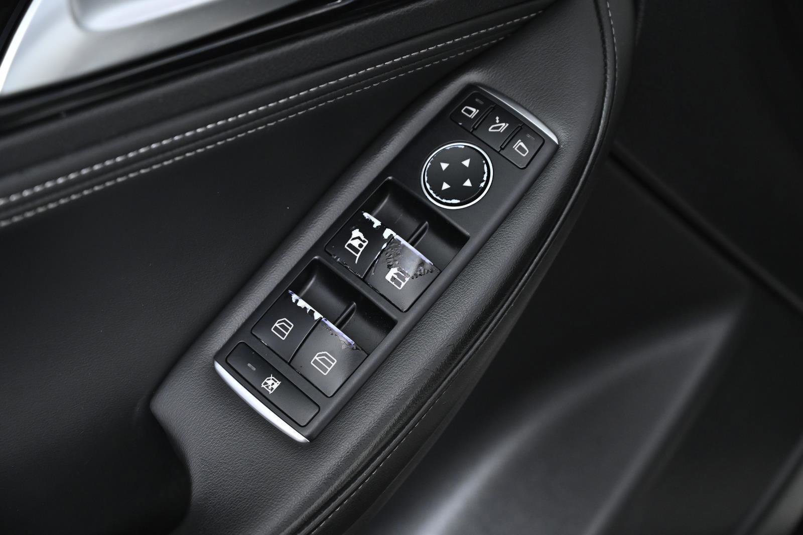 Used 2019 INFINITI QX30 Premium w/ Navigation Package image 21