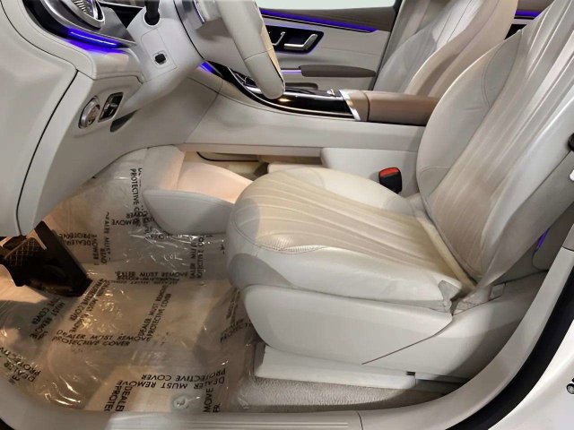 Used 2023 Mercedes-Benz EQS 450+ SUV image 31