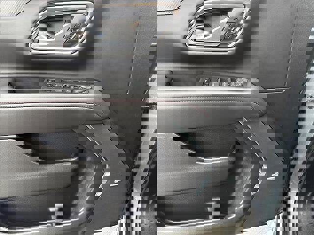 Used 2022 Chevrolet Tahoe RST w/ Luxury Package image 11