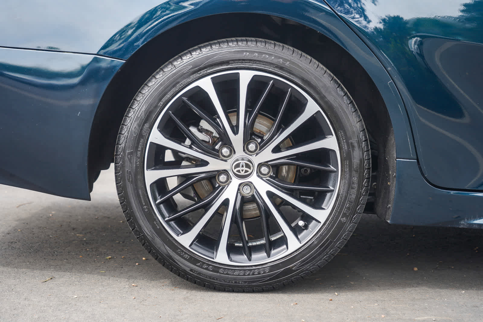 Used 2020 Toyota Camry SE image 8