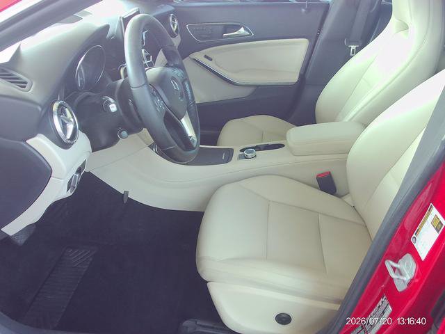Used 2014 Mercedes-Benz CLA 250 4MATIC image 7
