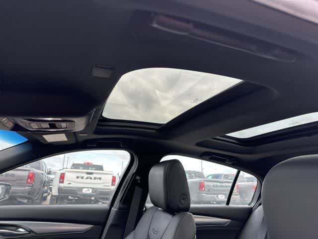 Used 2024 Cadillac CT5 Premium Luxury RWD image 7