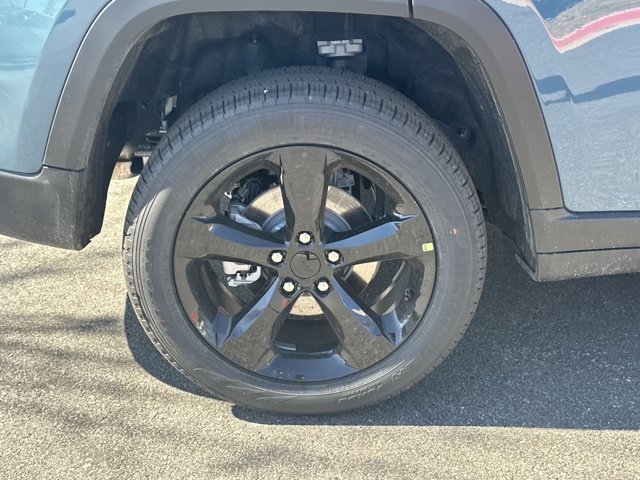 New 2026 Jeep Grand Cherokee Limited w/ Limited Altitude Package AWD/4WD image 19