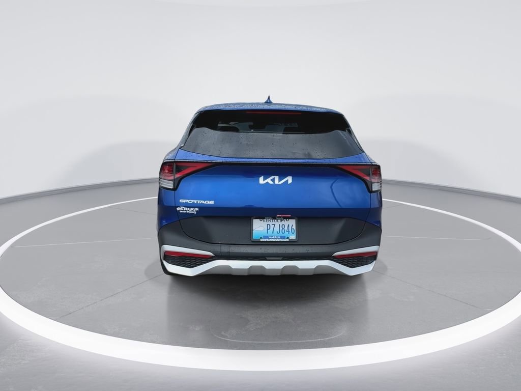 Used 2025 Kia Sportage EX FWD image 7