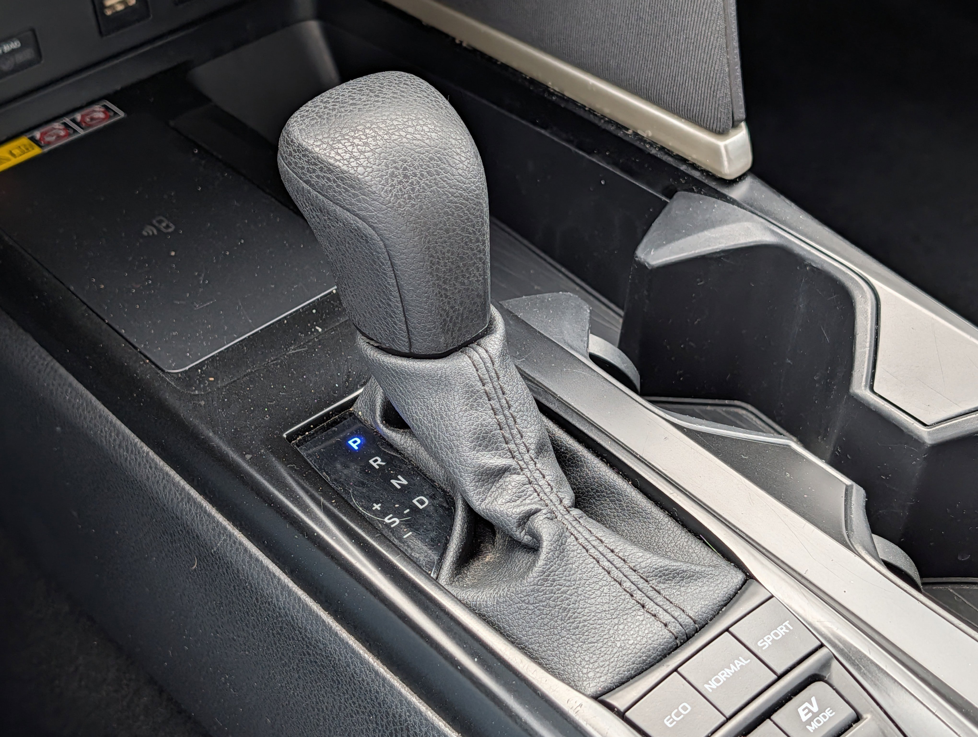 Certified 2025 Toyota Camry LE FWD image 25