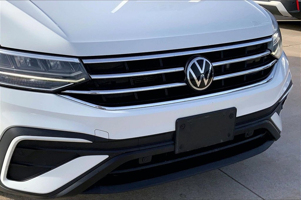 Used 2022 Volkswagen Tiguan SE image 27
