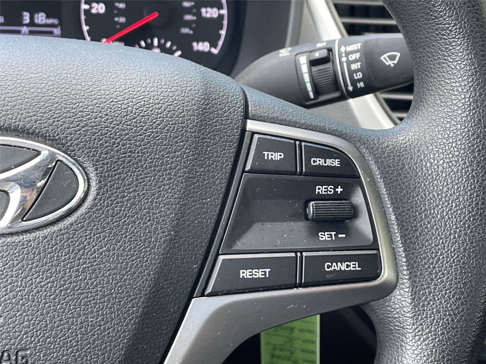 Used 2022 Hyundai Accent SE w/ Cargo Package FWD image 26
