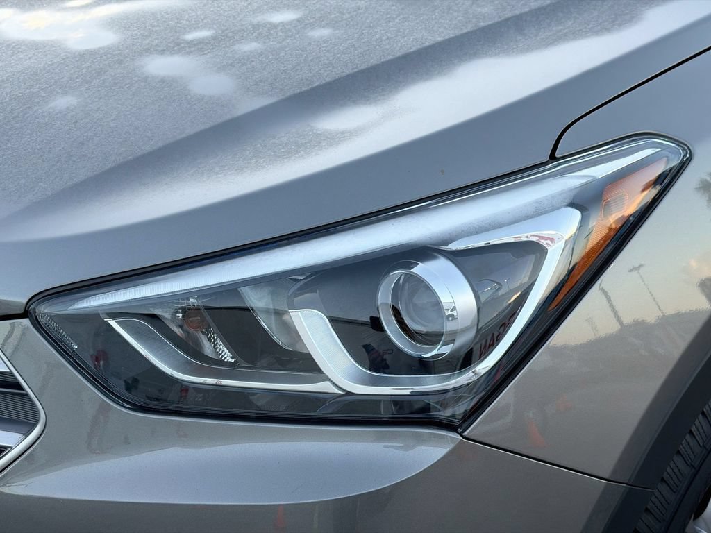 Used 2018 Hyundai Santa Fe Sport w/ 2.4L Tech Package 04 FWD image 9