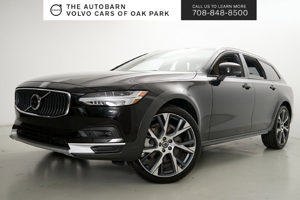Certified 2025 Volvo V90 B6 Cross Country Ultra AWD/4WD image 1