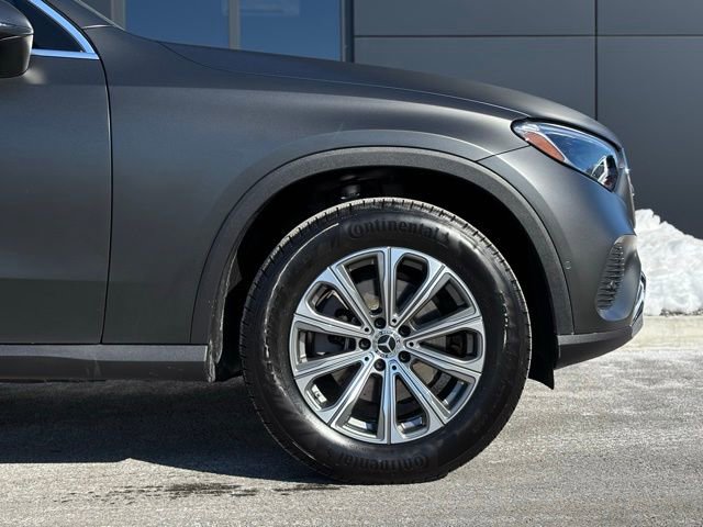 Used 2025 Mercedes-Benz GLC 300 4MATIC image 12