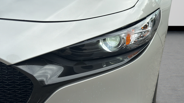 Used 2024 MAZDA MAZDA3 s FWD image 30