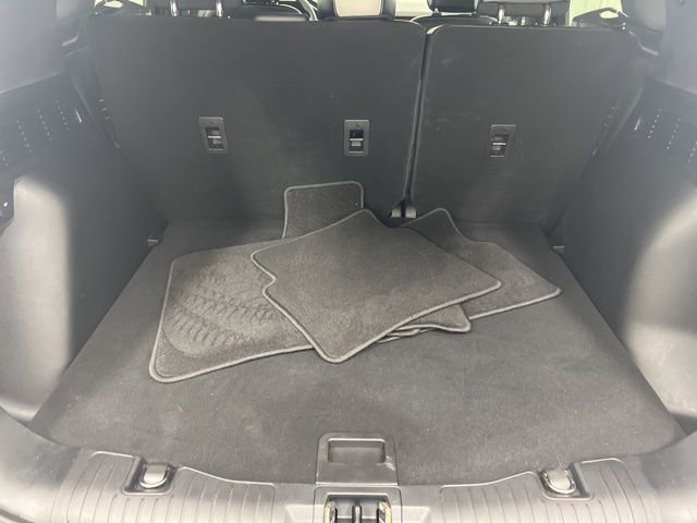 Used 2023 Ford Escape Platinum image 9