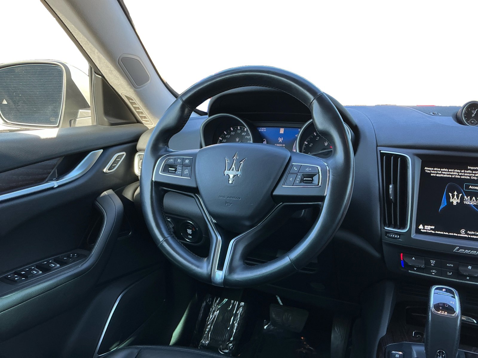 Used 2019 Maserati Levante image 12