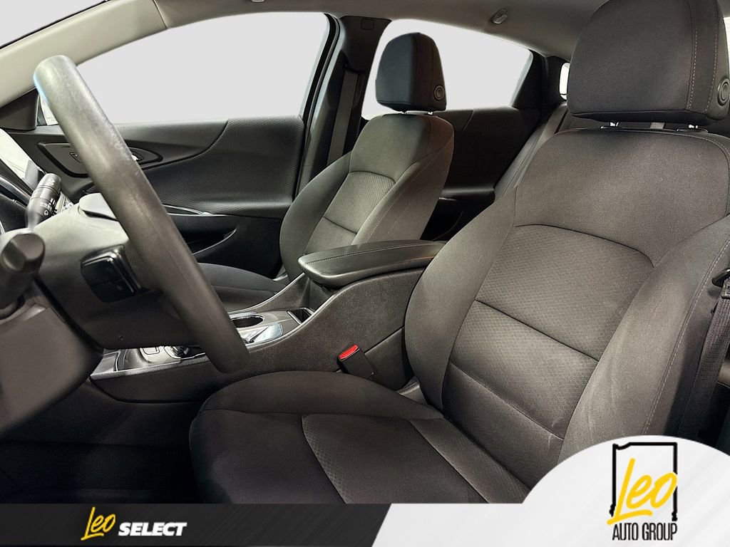 Used 2021 Chevrolet Malibu LT FWD image 20
