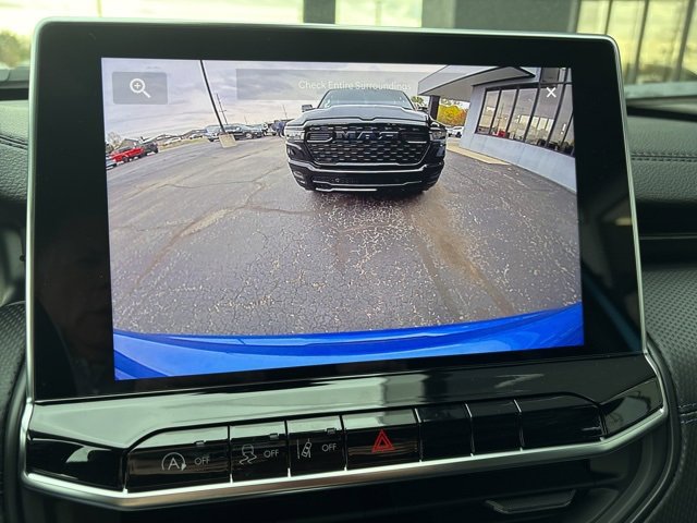 New 2026 Jeep Compass Latitude image 13