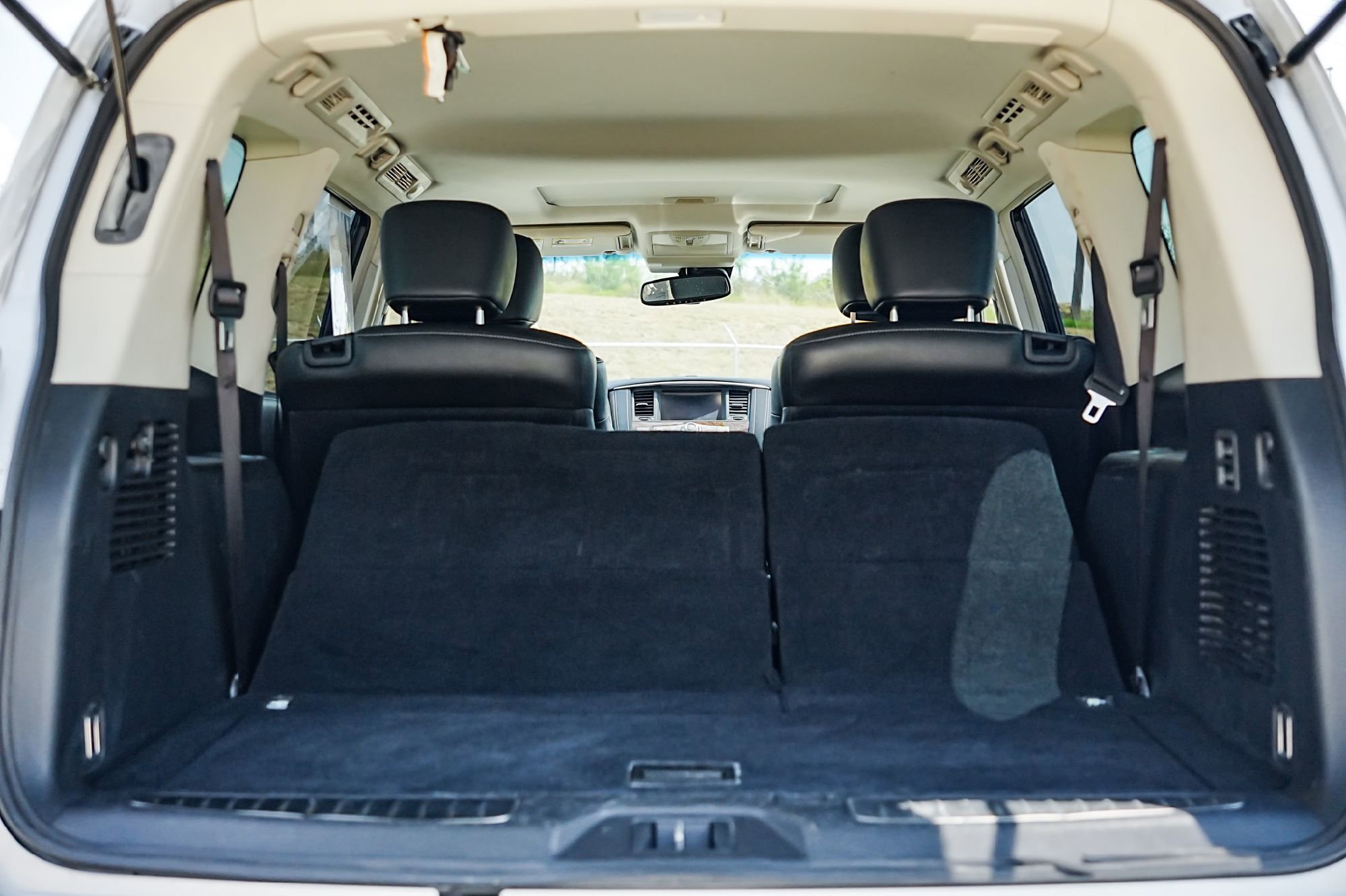 Used 2017 INFINITI QX80 4WD w/ Driver Assistance Package image 31