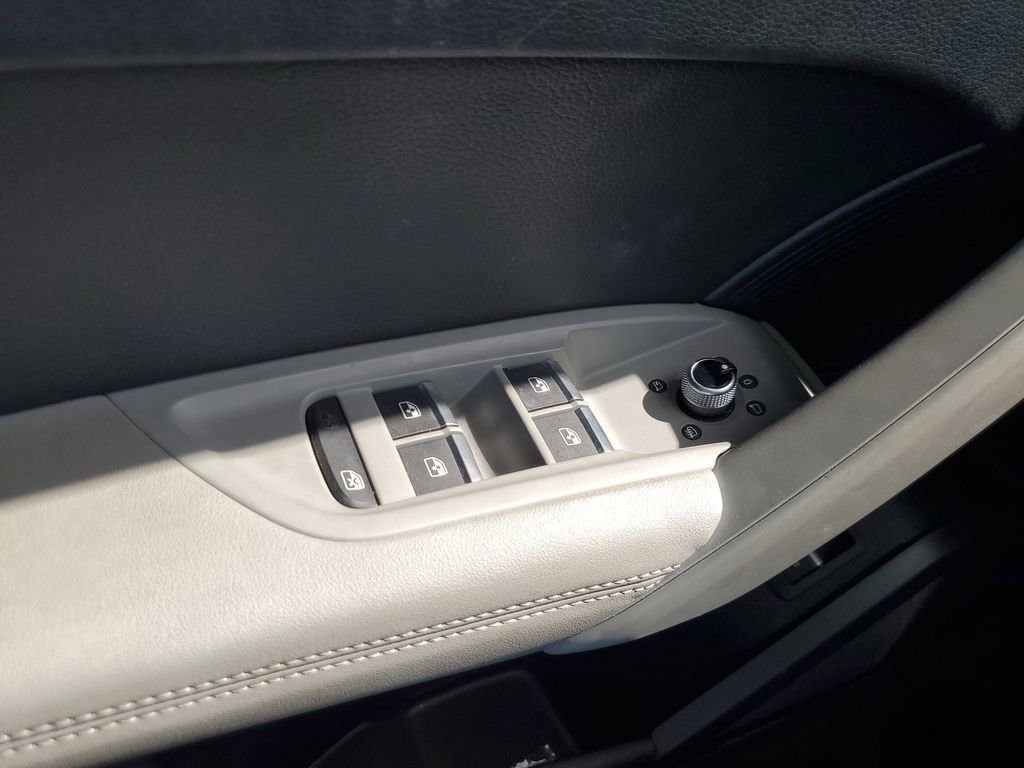 Used 2018 Audi Q5 Prestige image 29