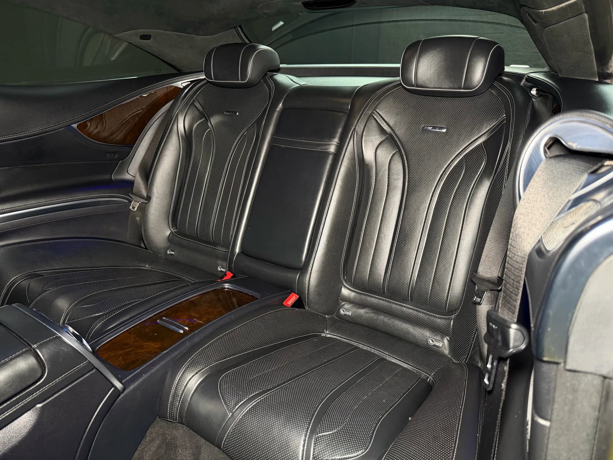 Used 2016 Mercedes-Benz S 63 AMG 4MATIC Coupe image 22