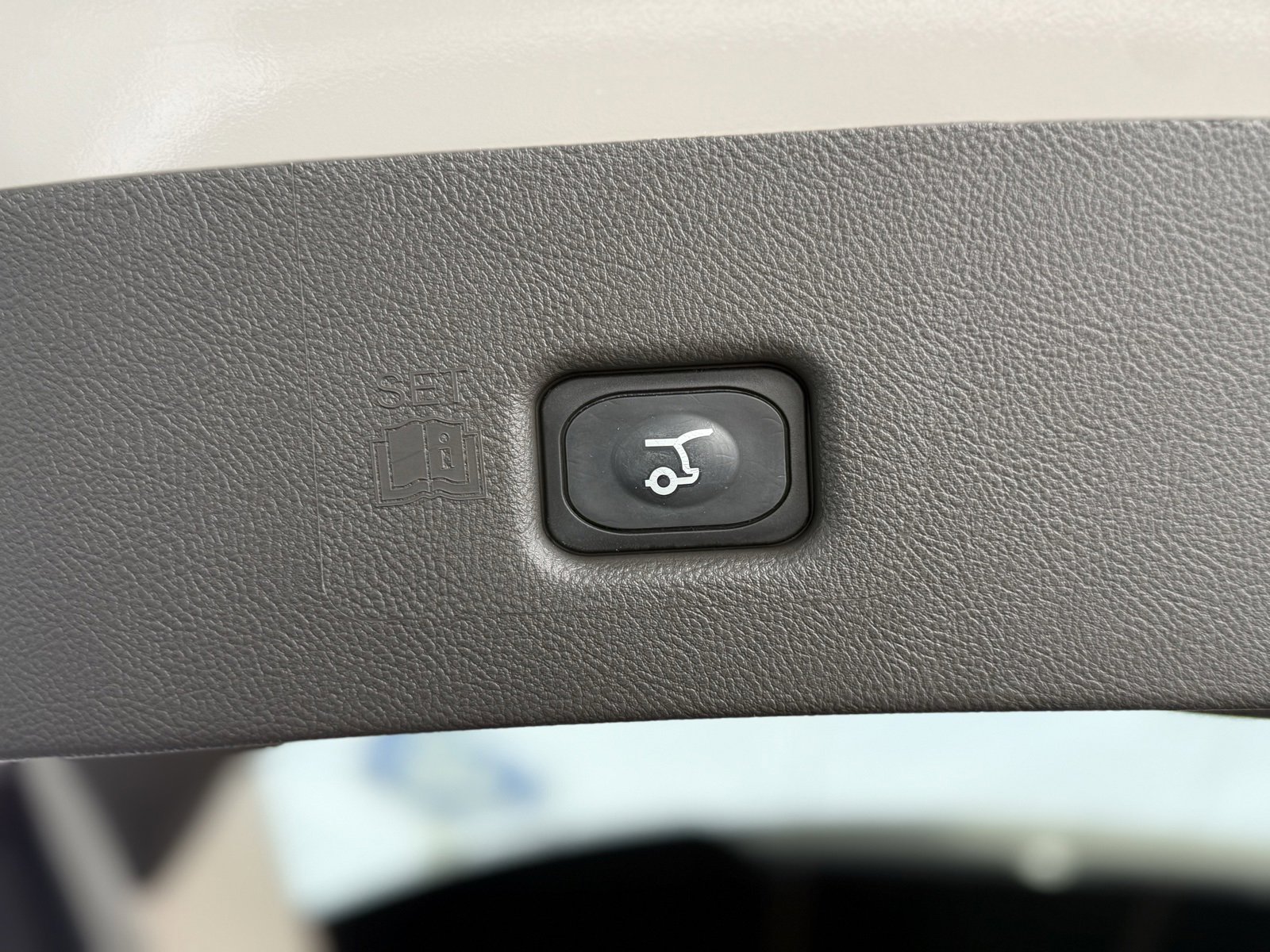 Used 2023 Lincoln Nautilus Reserve w/ Equipment Group 202A image 37