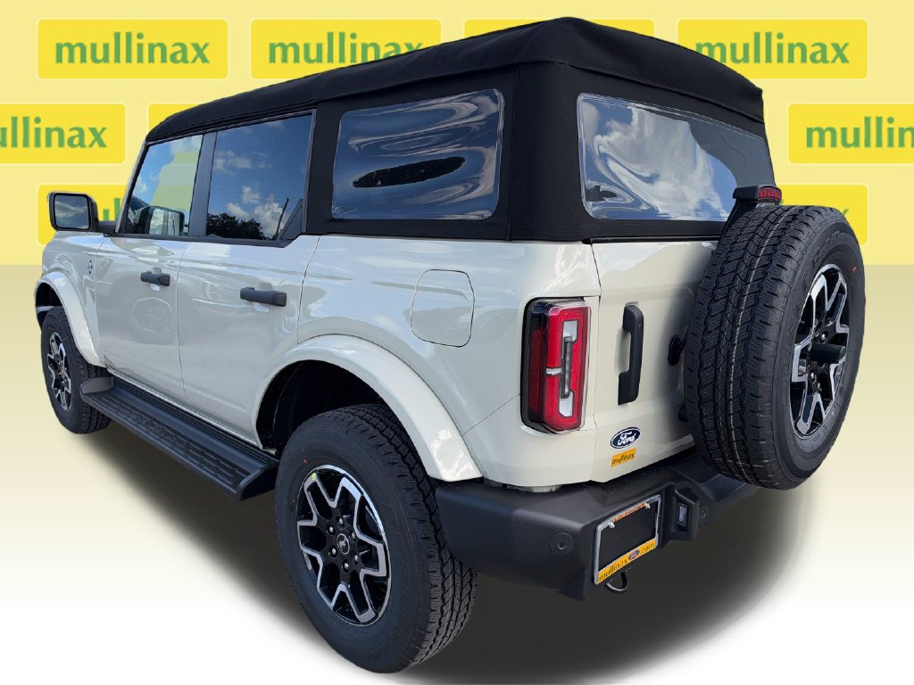 New 2026 Ford Bronco Outer Banks AWD/4WD image 4
