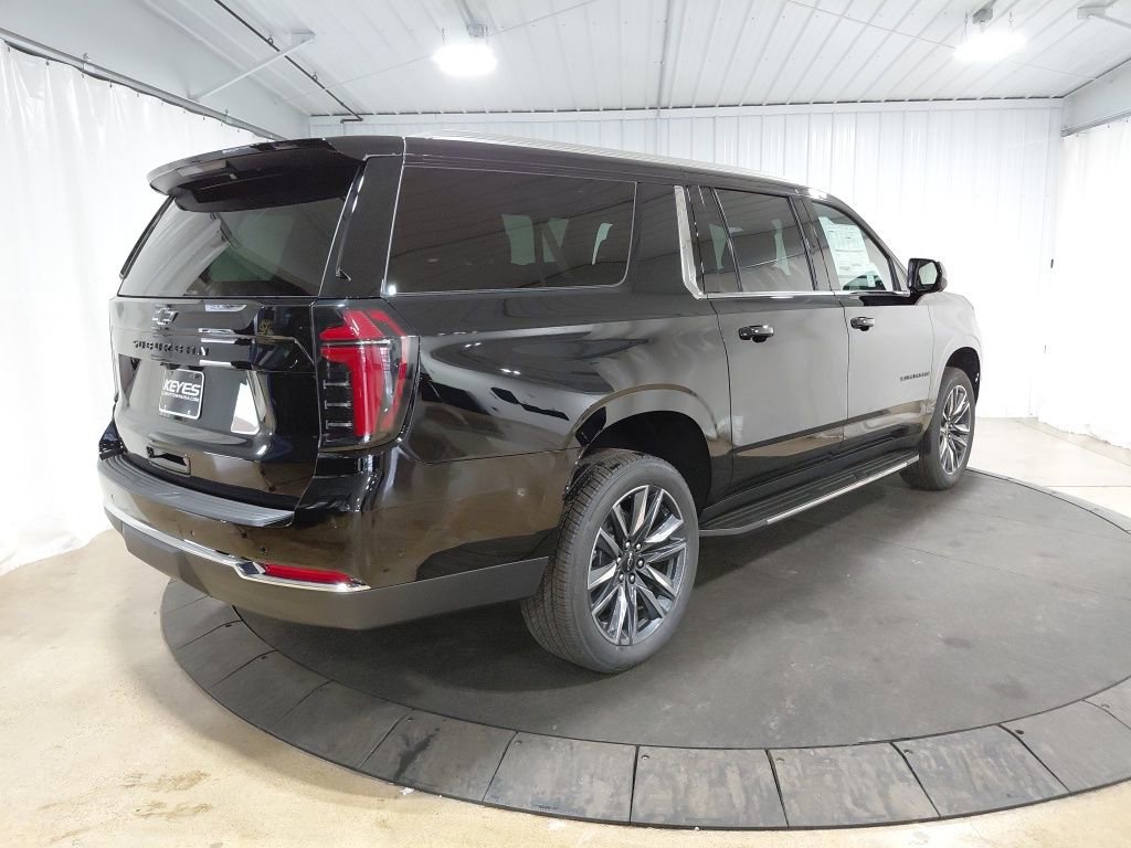 New 2026 Chevrolet Suburban LS w/ LS Custom Edition AWD/4WD image 9