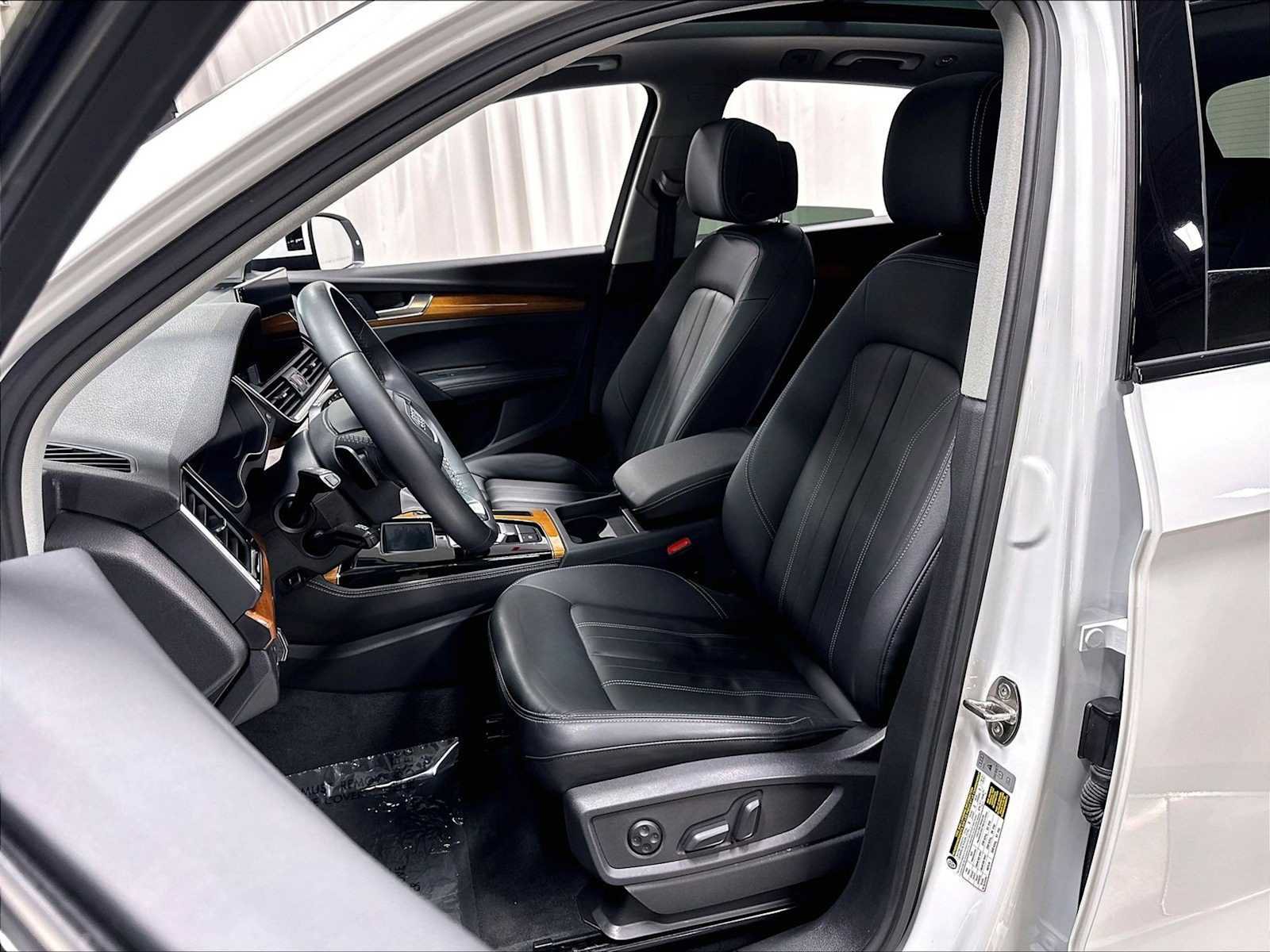 Used 2023 Audi Q5 2.0T Premium Plus w/ Premium Plus Package AWD/4WD image 8